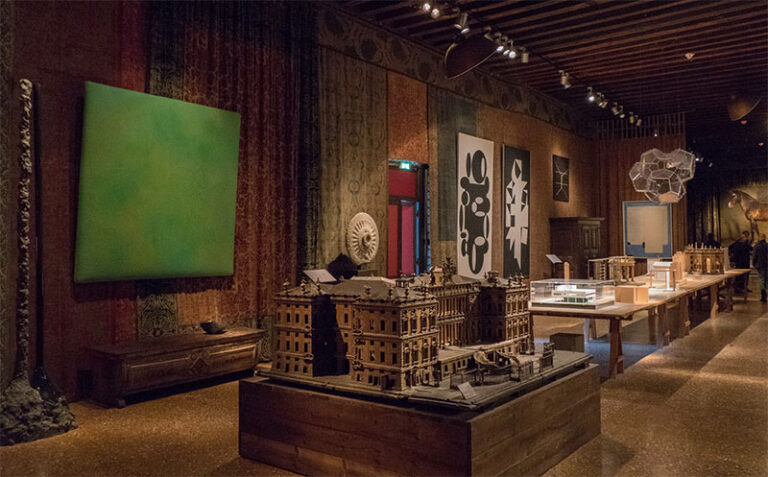 Palazzo Fortuny a Venezia - guida completa, informazioni e ticket